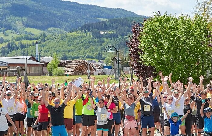 04.05.2025 Wings for Life World Run Irdning Liezen, bei der Kneippanlage neben dem Fußballplatz