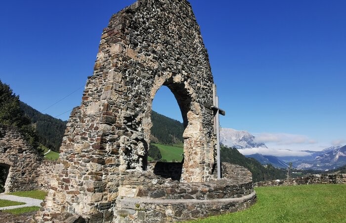 Achtsamkeitswanderung Natur.Kraft.Platz Ägydiuskirche
